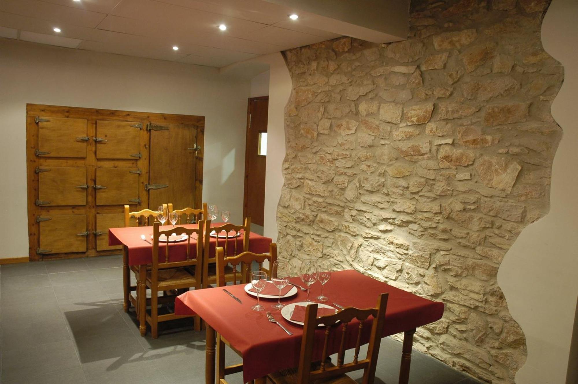 Hotel Restaurante Port d'Ager Àger Exterior foto